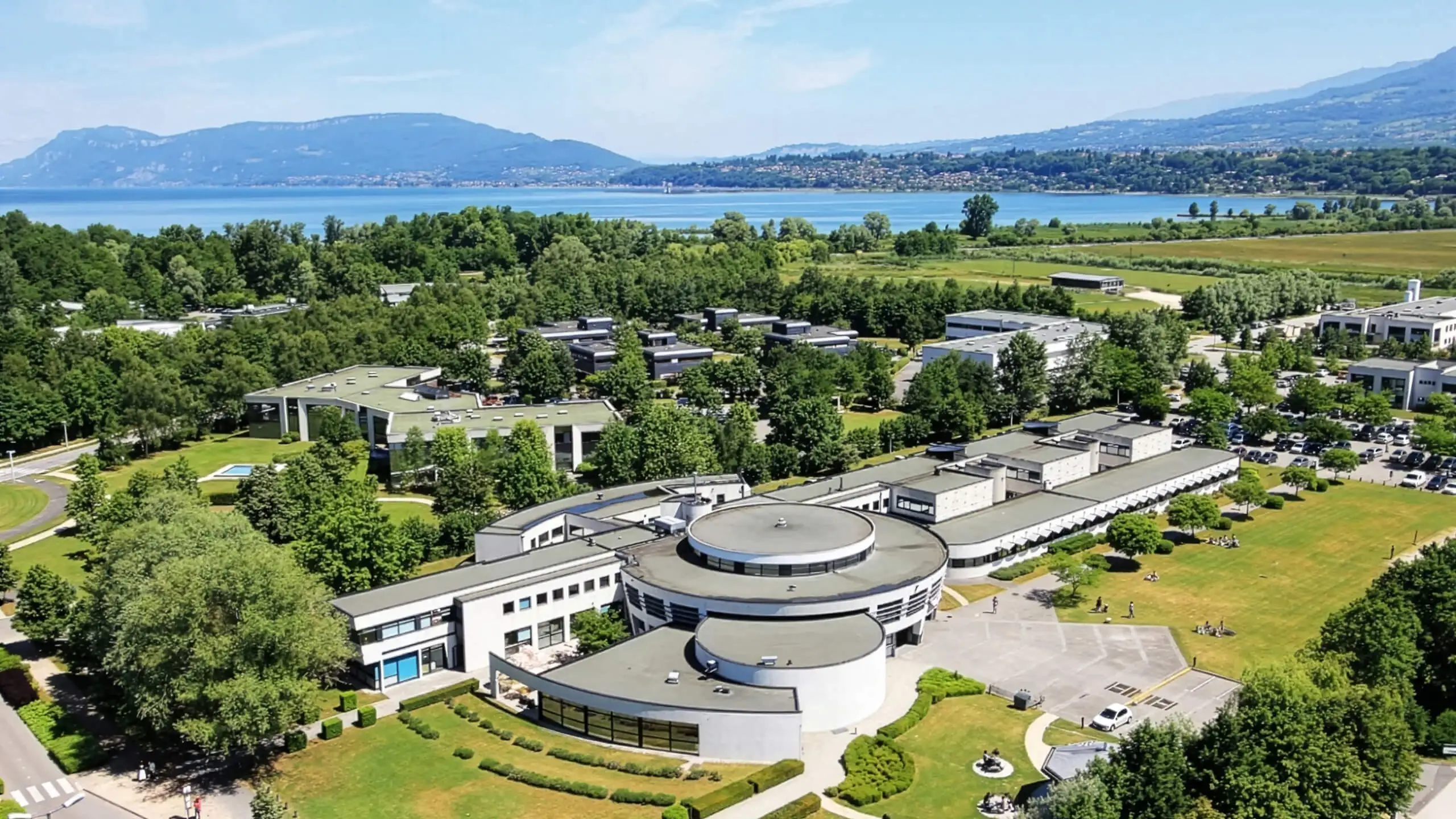 INSEEC Business School